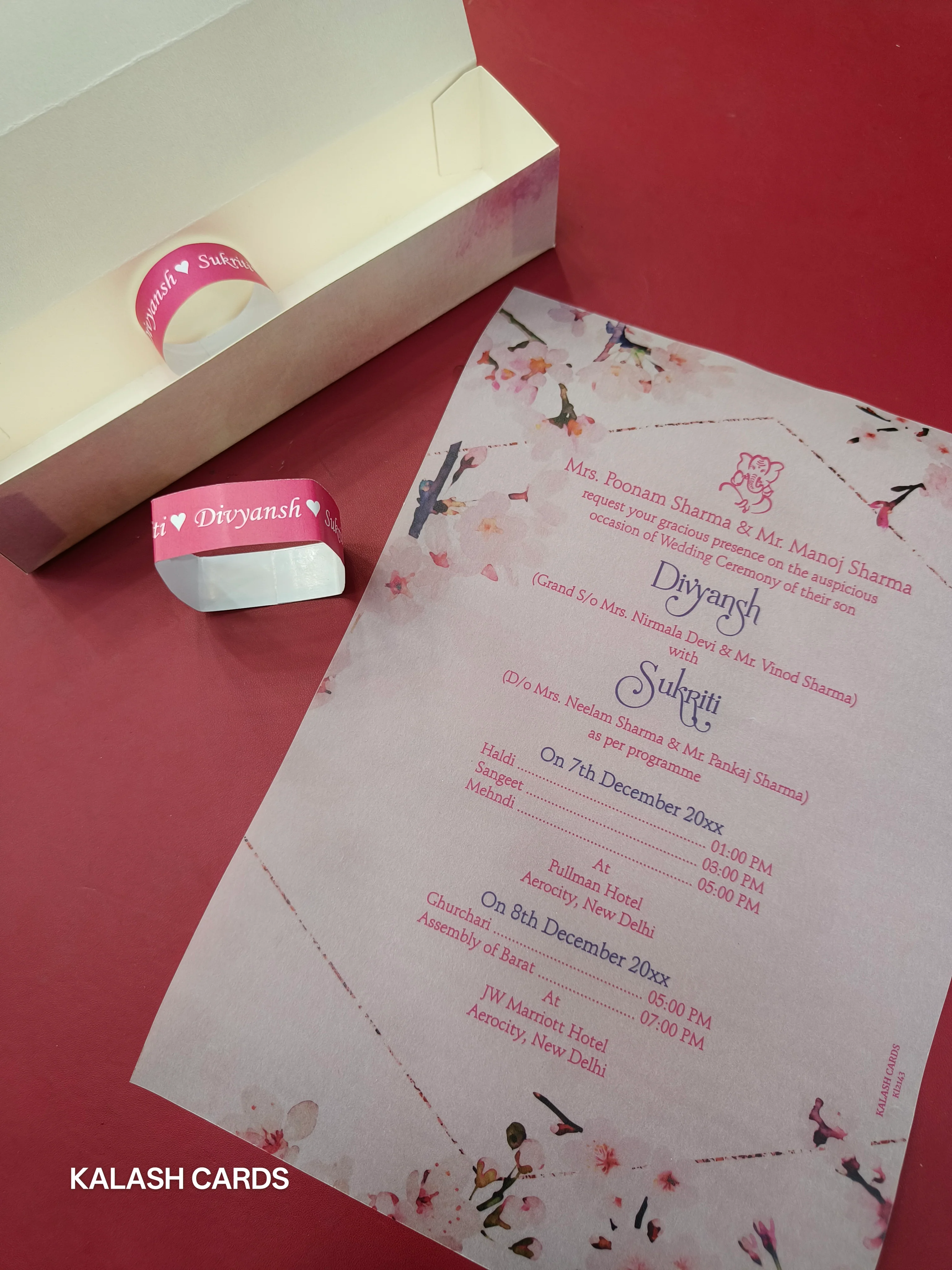 KL2143 Luxury Translucent Scroll Wedding Card with Matching Box Cover and Personalised Band - Image 3